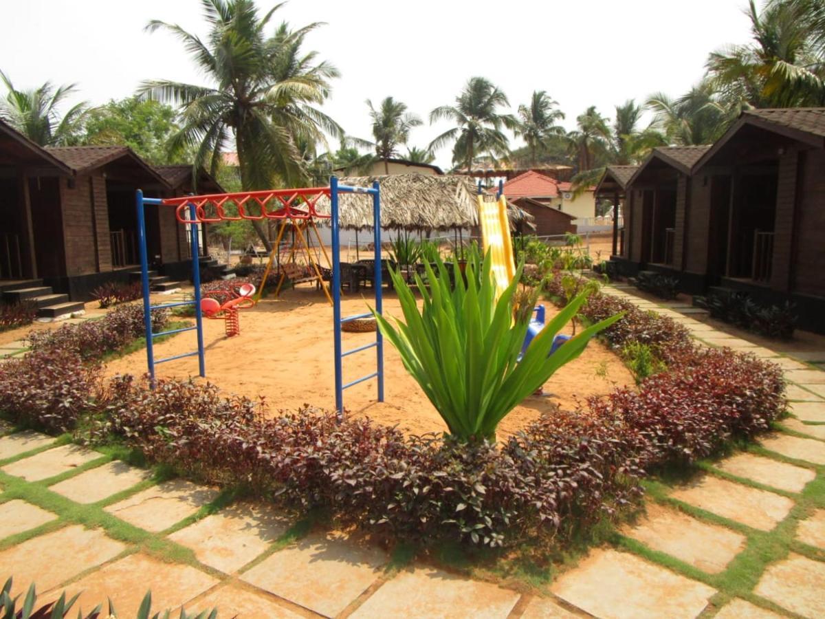 Beach Cottages - Pousada Donaciana Baga Esterno foto
