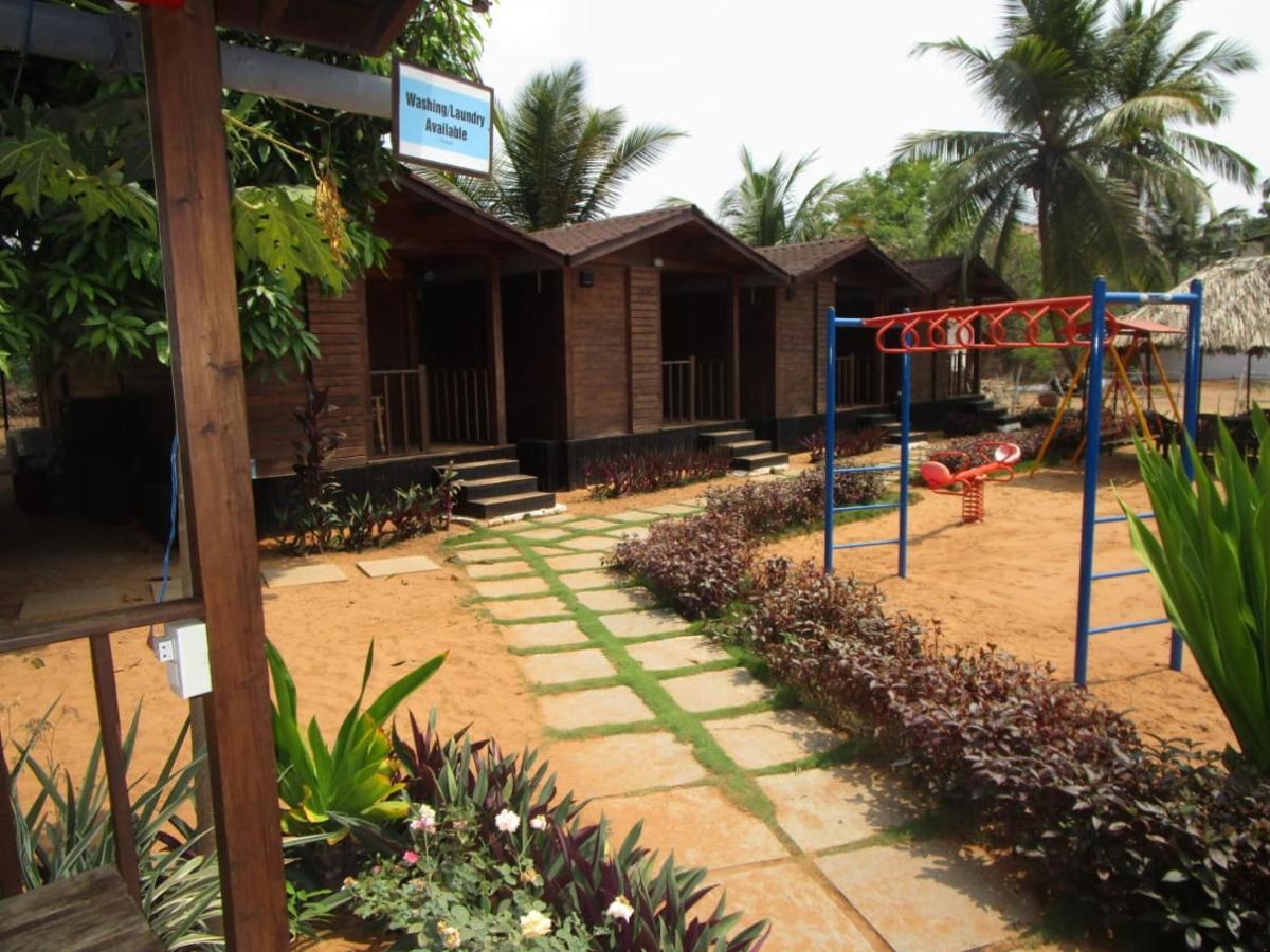 Beach Cottages - Pousada Donaciana Baga Esterno foto