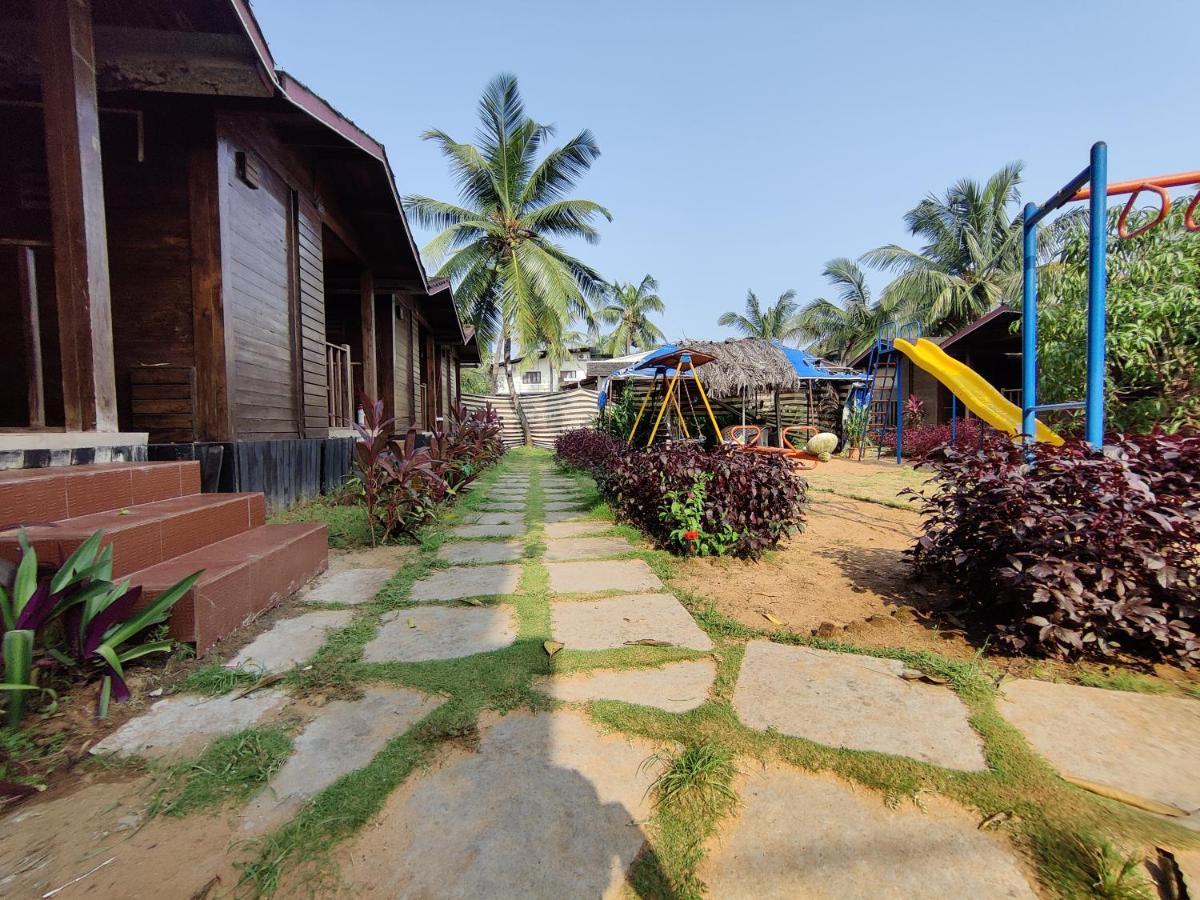 Beach Cottages - Pousada Donaciana Baga Esterno foto