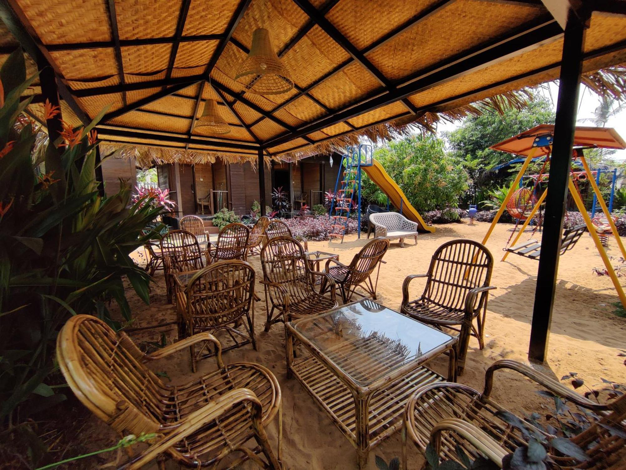 Beach Cottages - Pousada Donaciana Baga Esterno foto