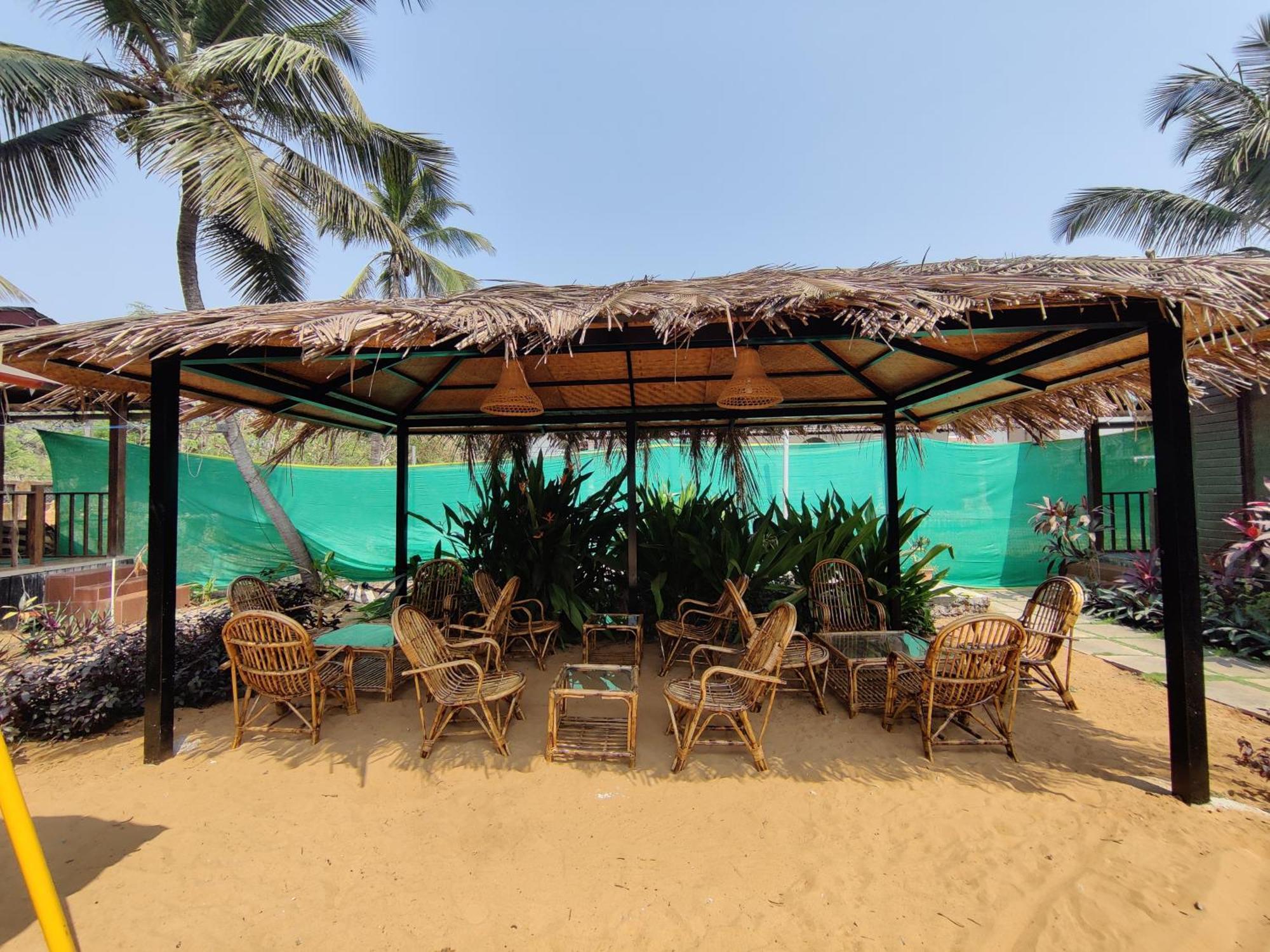 Beach Cottages - Pousada Donaciana Baga Esterno foto
