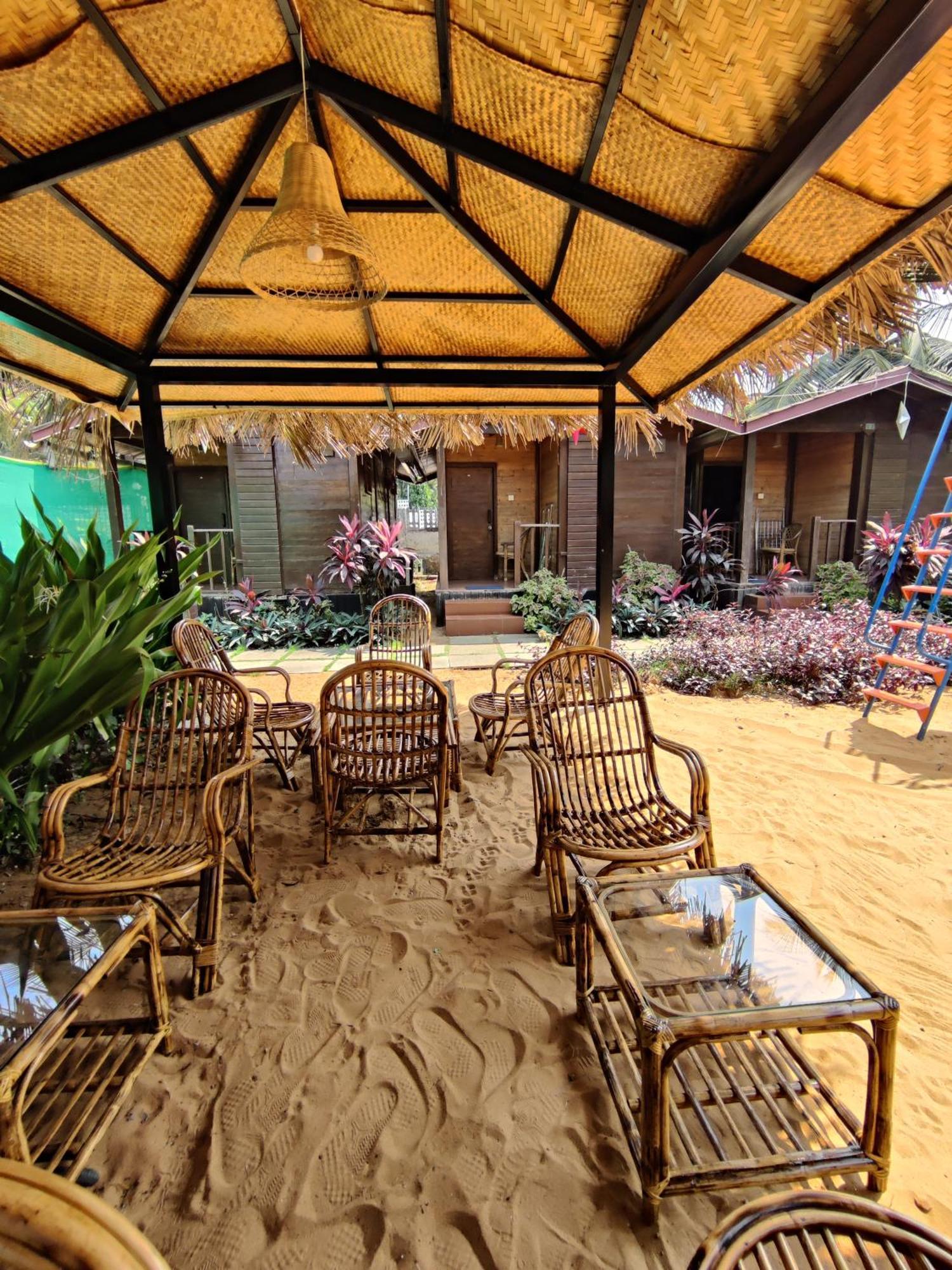 Beach Cottages - Pousada Donaciana Baga Esterno foto