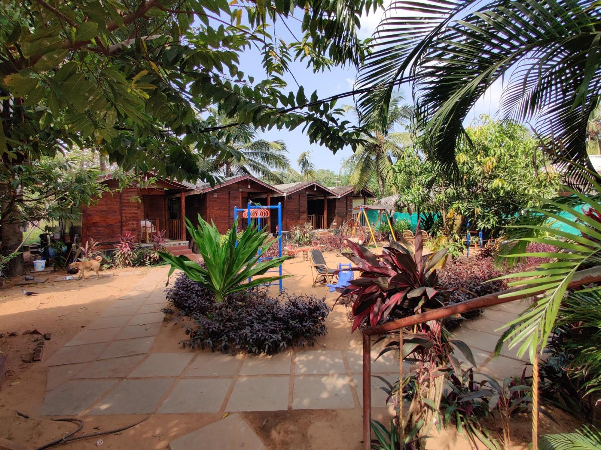 Beach Cottages - Pousada Donaciana Baga Esterno foto