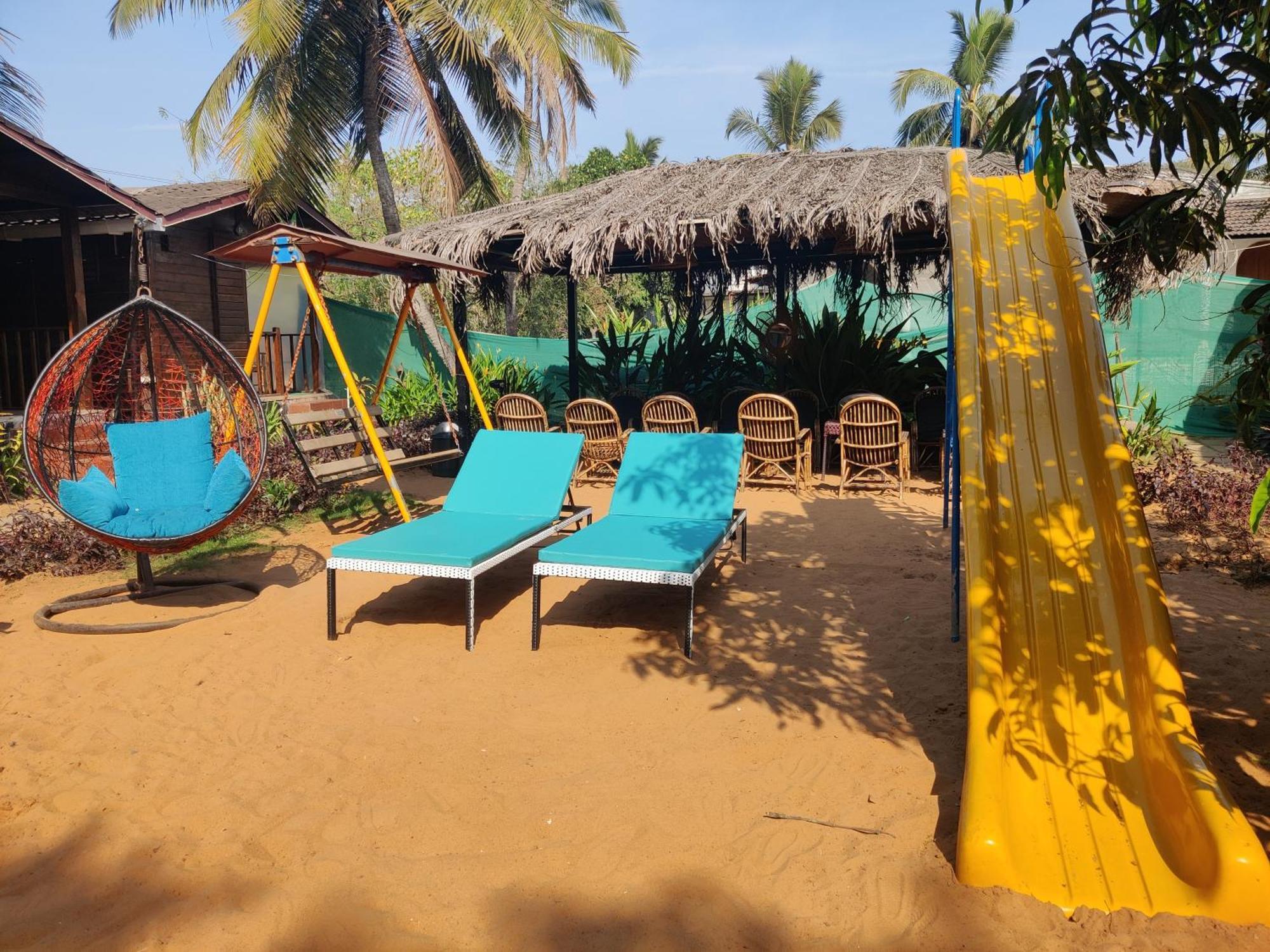 Beach Cottages - Pousada Donaciana Baga Esterno foto